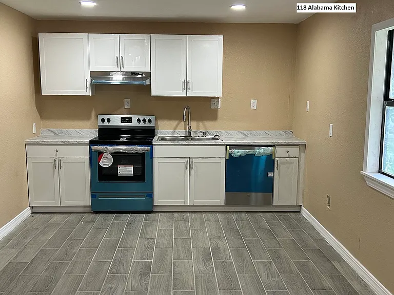 118 Alabama St — Photo 11