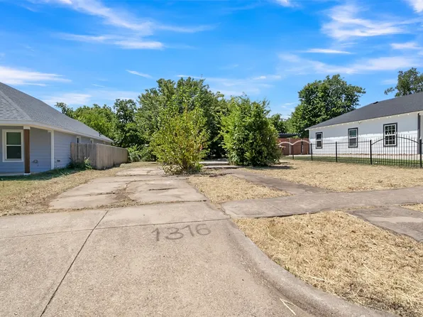 1316 E Leuda St, Fort Worth, TX 76104