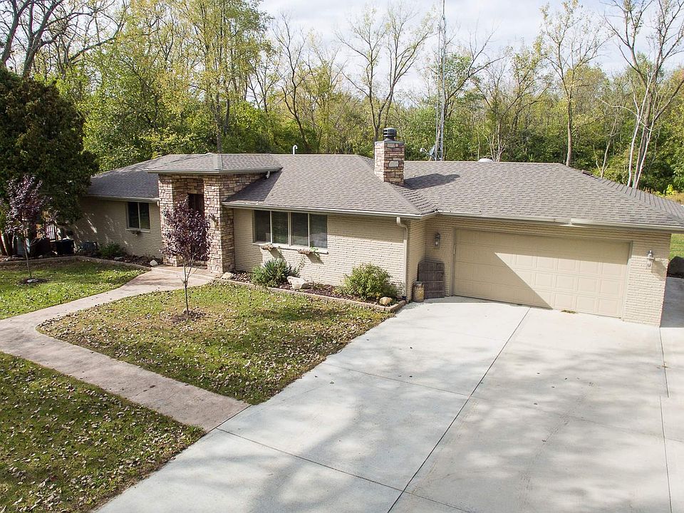 1st image of 2580 Meadow Dr