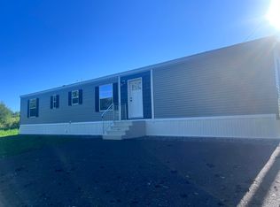 182 Cross Rd, China, ME 04358