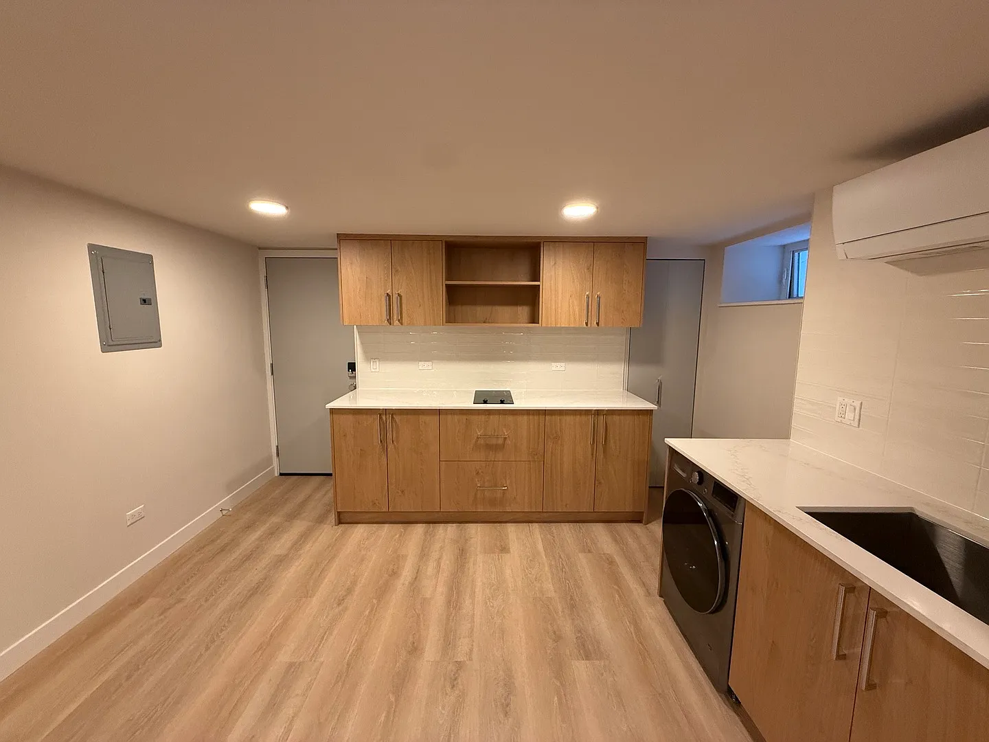 Studio, 320 sqft, $1,200 — Photo 4