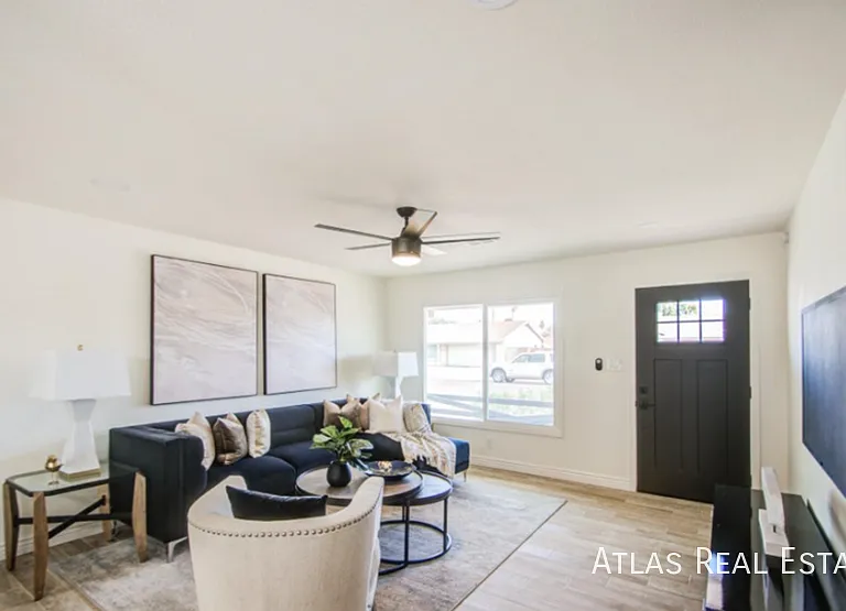 14820 N 36th Pl — Photo 2