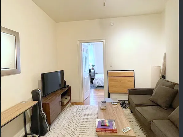 219 W 16th St APT 1B, New York, NY 10011