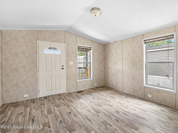 5th image of 492 Tilkwade Ln
