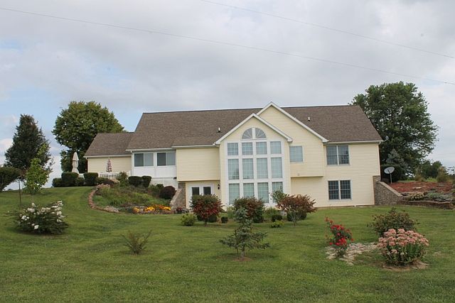 2nd image of 6210 Parker Ln