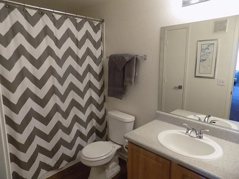 Copper Creek Apartments — Photo 61
