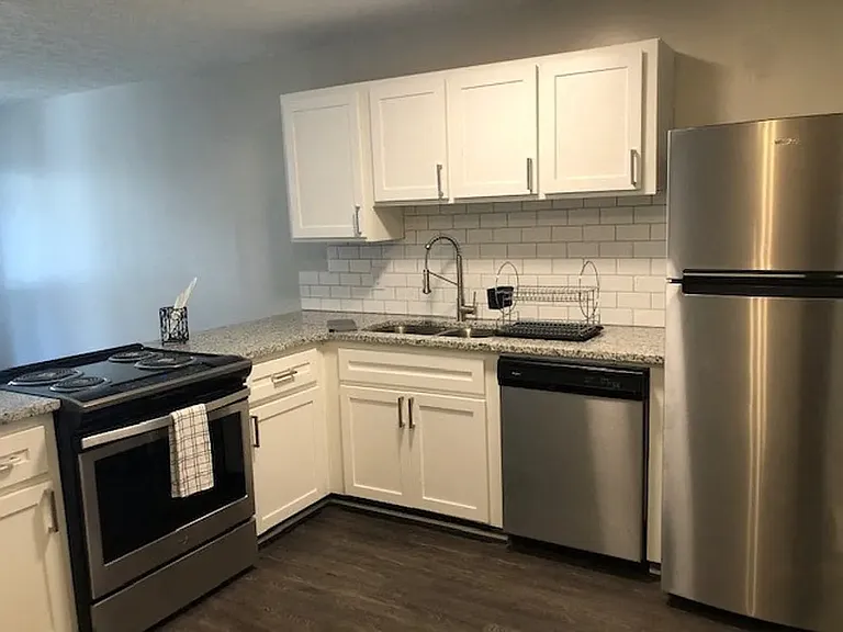 Abbey Lake — Photo 5