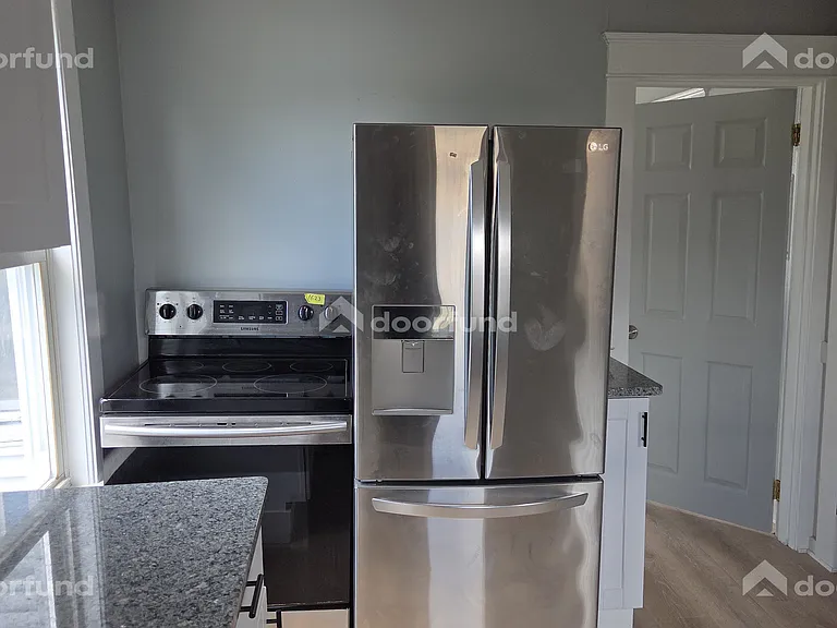 Kitchen- new stainless steel appliances, granite countertops