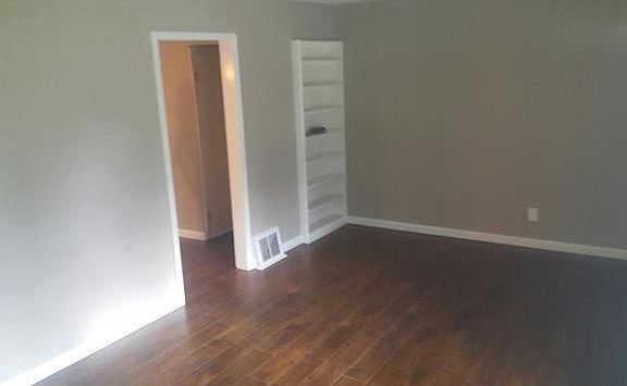 4th image of 10533 Saint Philip Ln