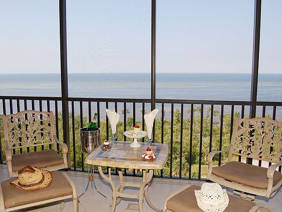 BALCONY WITH VIEW