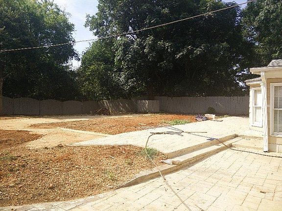 2nd image of 5768 Dunwoody Dr