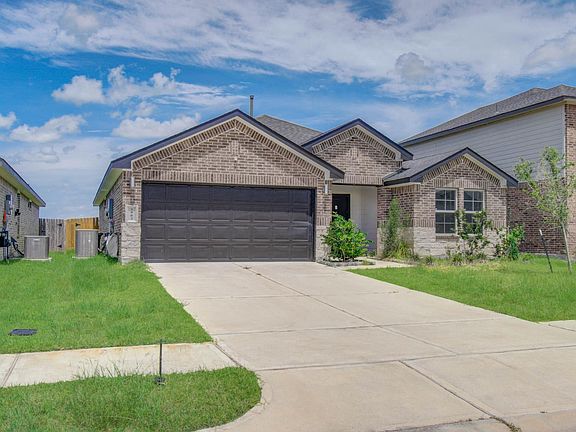 3rd image of 7903 Wrangler Shack Ln
