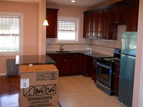3rd image of 2525 97th St