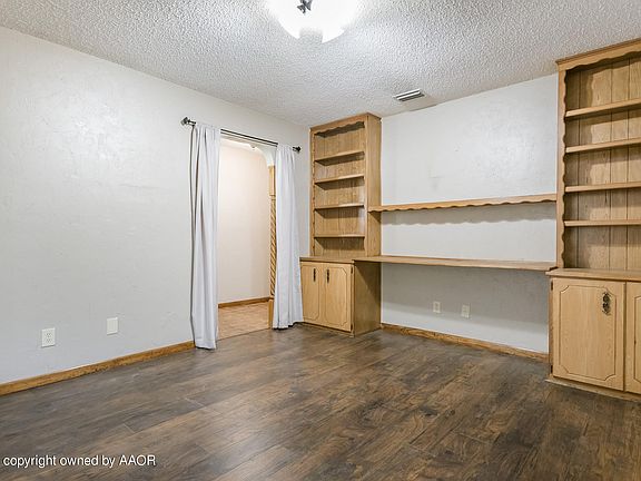 3rd image of 400 Pear Ave