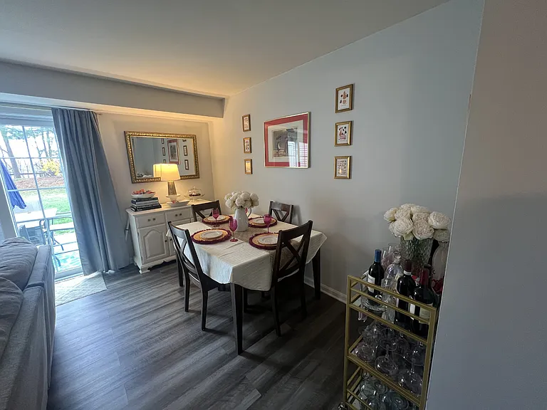 1335 Cambridge Ct — Photo 11