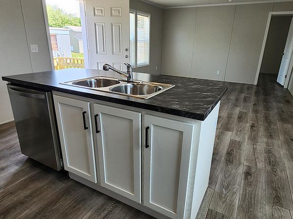 5th image of 4359 Dogwood Blvd #781