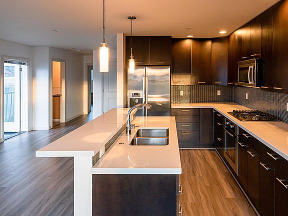 2nd image of 1416 Boylston Ave #39fc94304