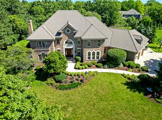 122 Kraml Dr, Burr Ridge, IL 60527