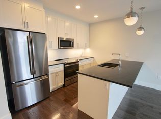 13 McGrath Hwy #302, Somerville, MA 02143