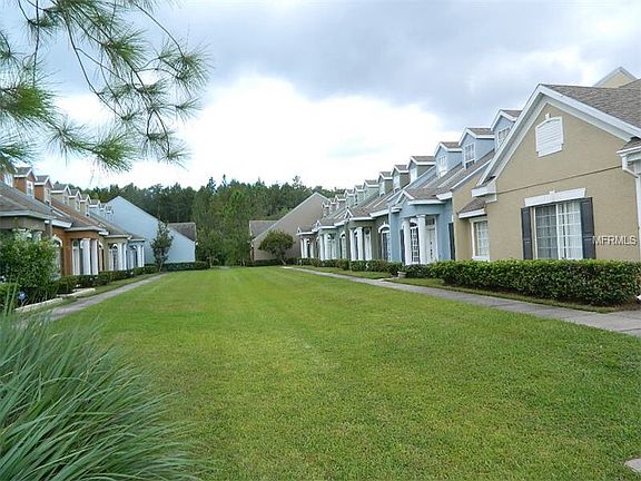 3rd image of 1810 Island Walk Dr