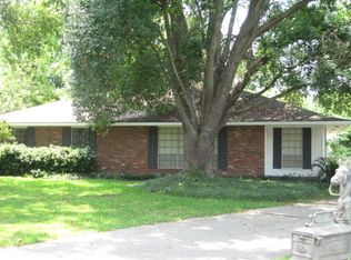 875 Seyburn Ct, Baton Rouge, LA 70808