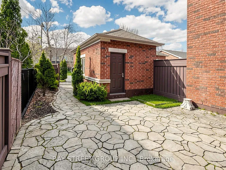 97 Zokol Dr — Photo 3