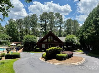 5418 Breakwater Dr, Granite Falls, NC 28630
