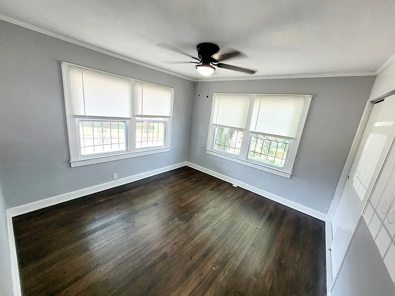 5248 Euclid Ave — Photo 28
