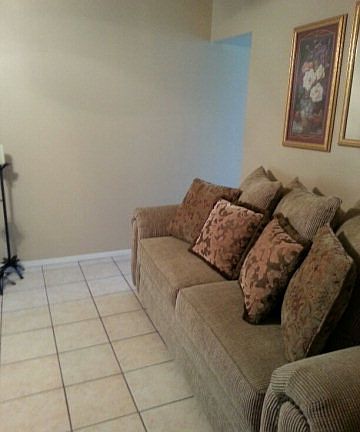 4th image of 164 Glenn Ct