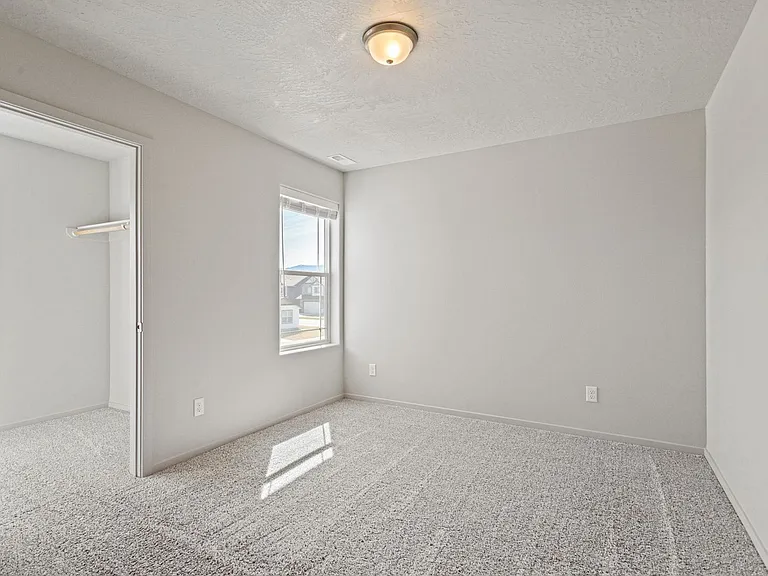 1422 N Corbin Rd — Photo 20