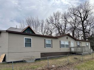 113 4th St S, Grove City, MN 56243