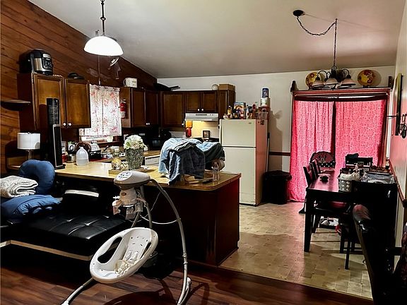 4th image of 5203 Pineland Ct