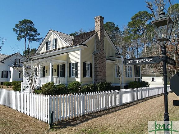 4th image of 122 Lost Cypress Way