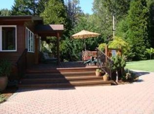 95 Stagecoach Rd, Gasquet, CA 95543