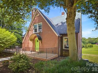 1205 E Union St, Morganton, NC 28655