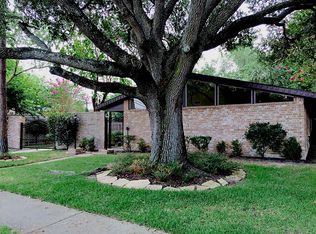 13431 Woodchester Dr, Sugar Land, TX 77498