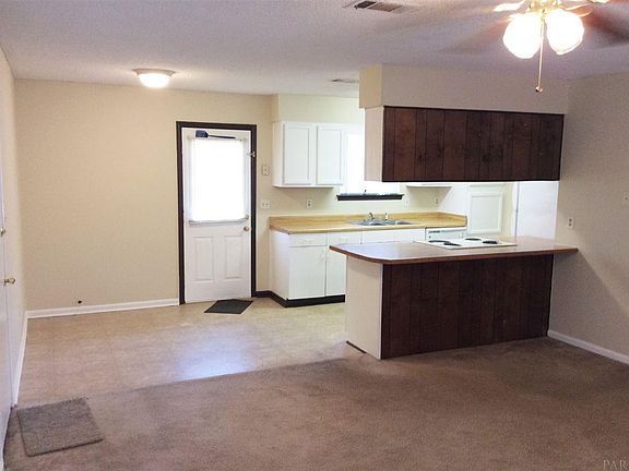 4th image of 1428 Heatherwood St