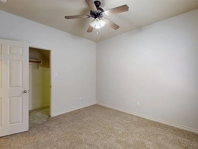 332 Forest Dr — Photo 17