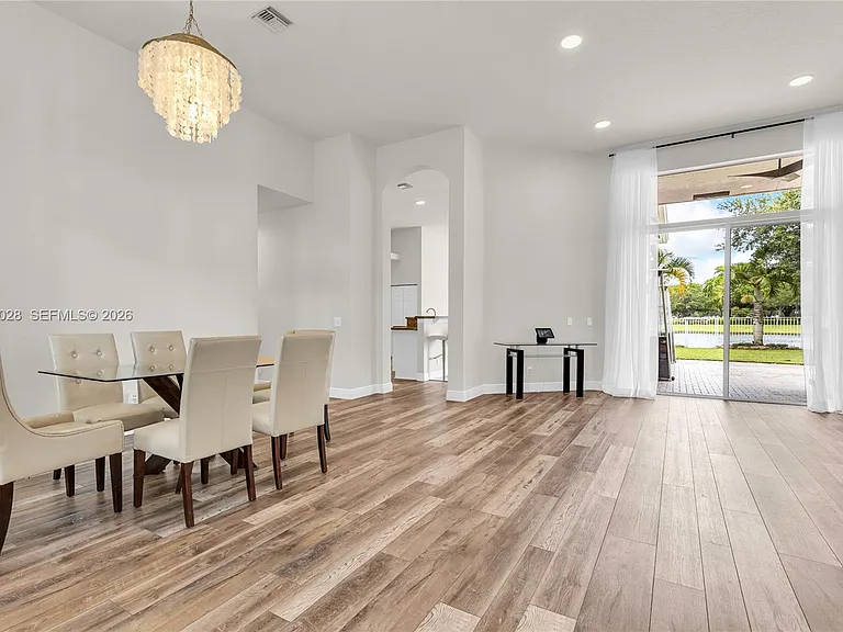 950 Marina Dr — Photo 8