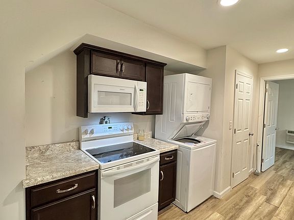 2nd image of 222 W Broadway Ave #2