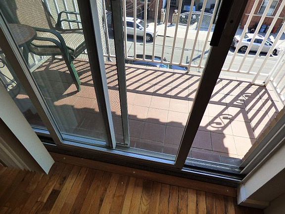 2nd image of 3514 32nd St APT 3F