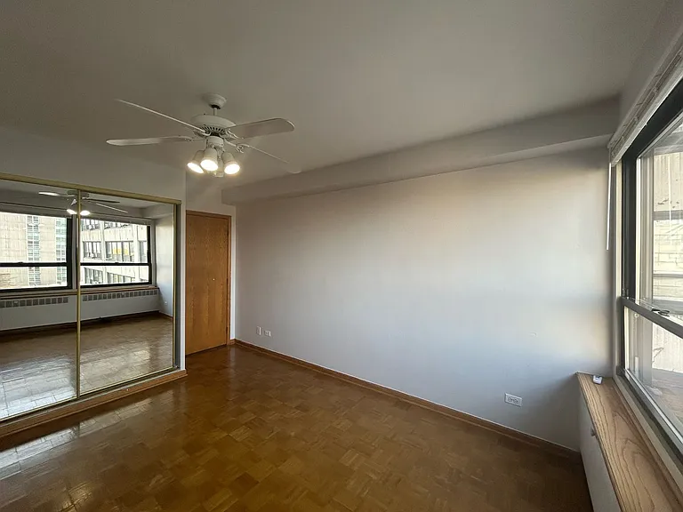 4180 Marine Terrace Apartments — Photo 82