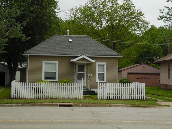 551 S Main St, Brookfield, MO 64628
