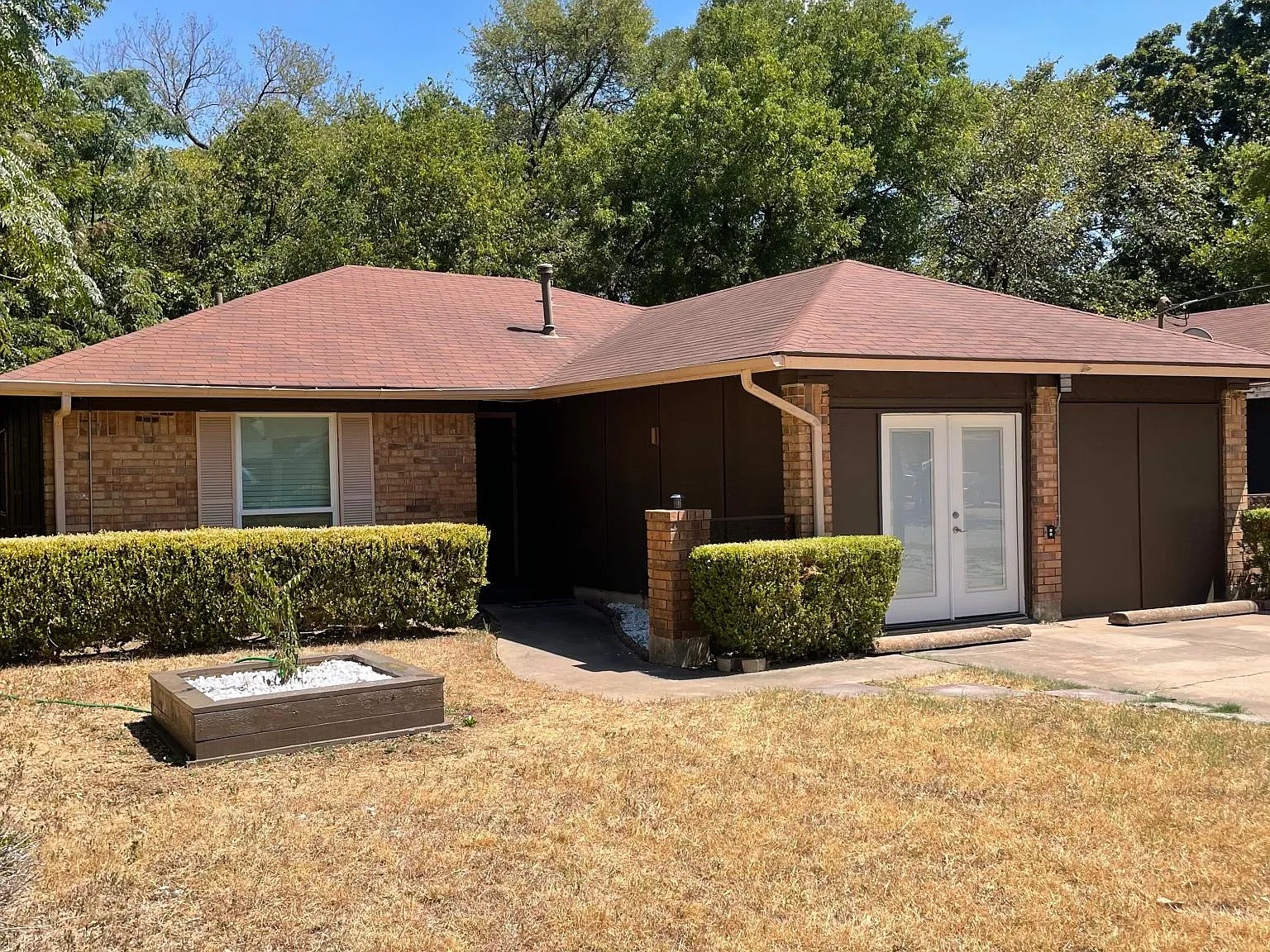 1107 Thurgood Cir — Photo 1
