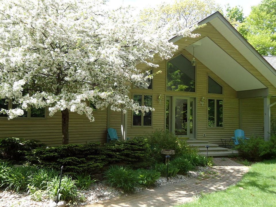 1st image of 6411 Mount Vernon Hills Dr