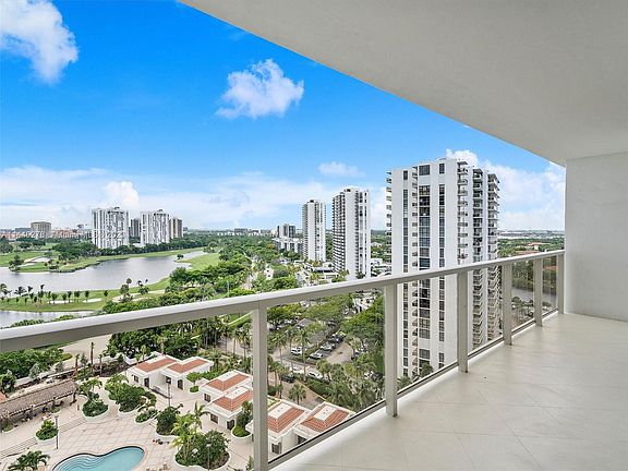 5th image of 20281 E Country Club Dr APT 1405