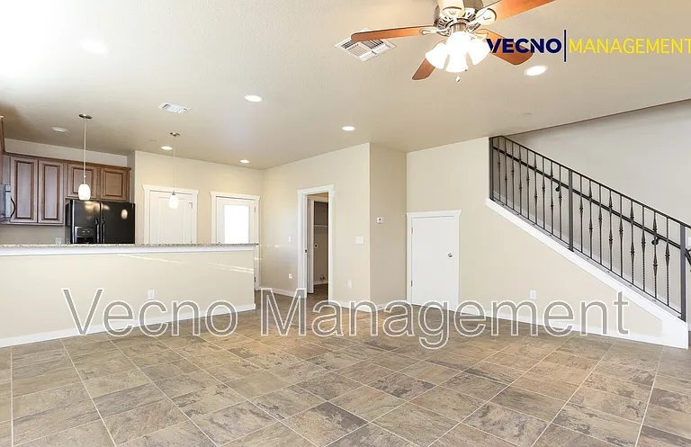 211 Circle Court Dr #211 — Photo 6