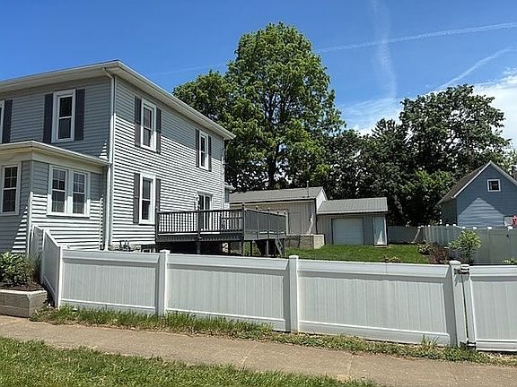 3rd image of 604 N Mulberry St