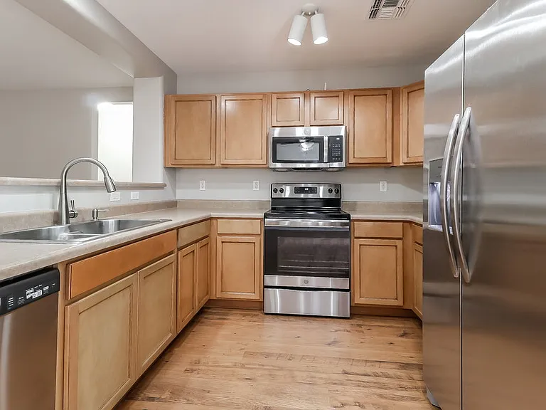 11560 W Purdue Ave — Photo 7