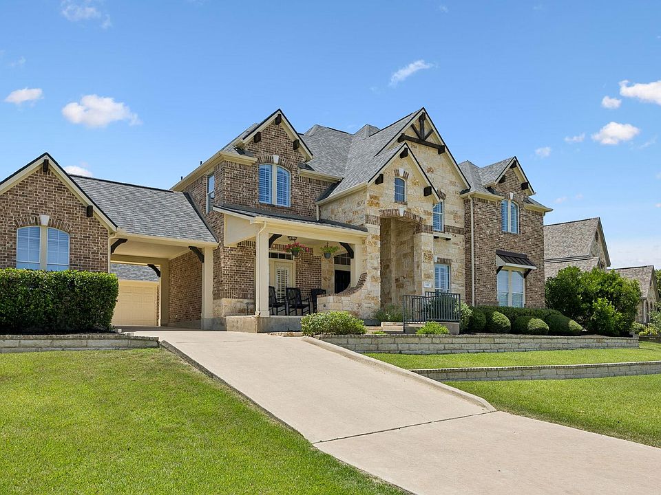 1st image of 143 Desert Willow Way